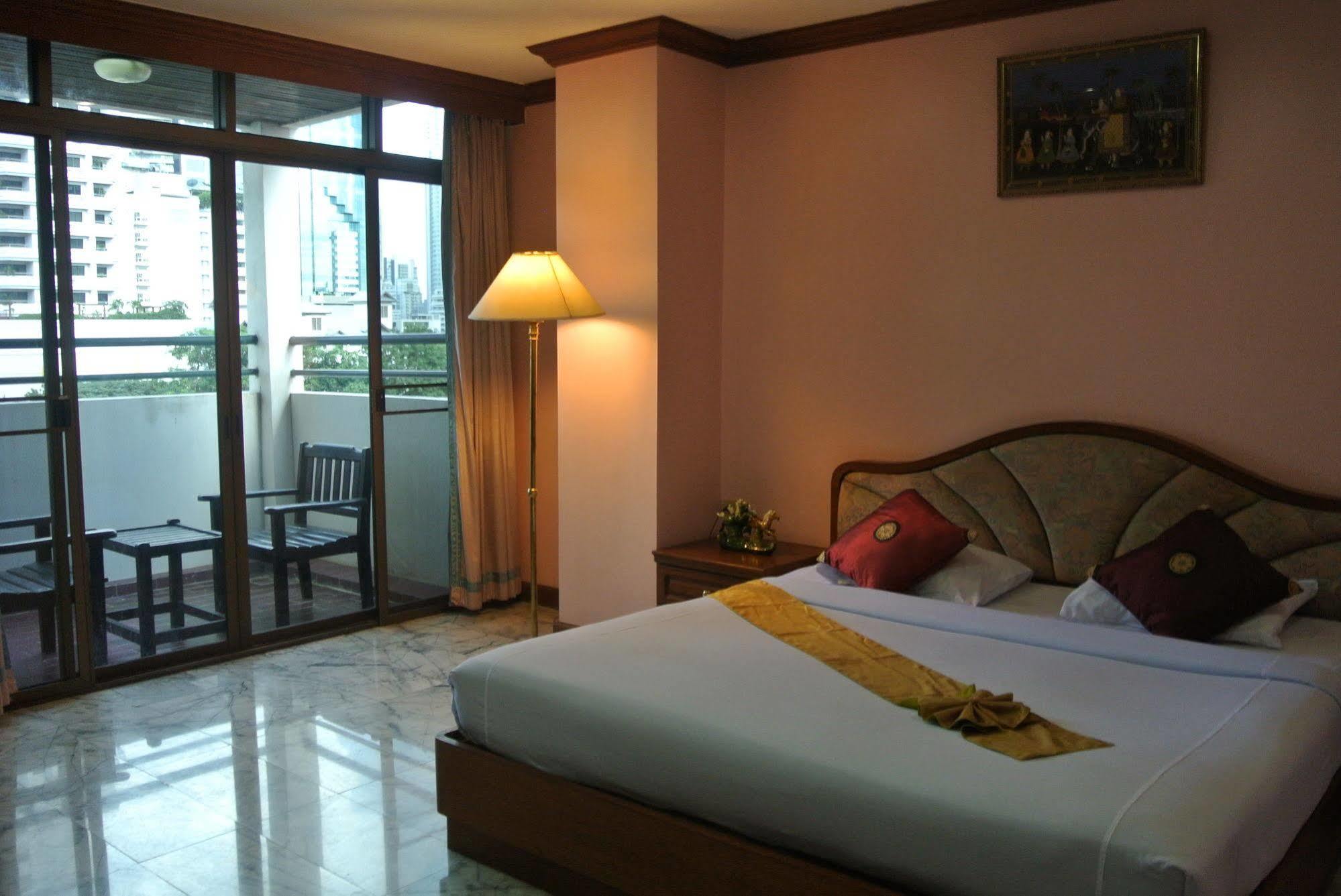 75 Paradise Lane Managed By Loft Group 曼谷 外观 照片